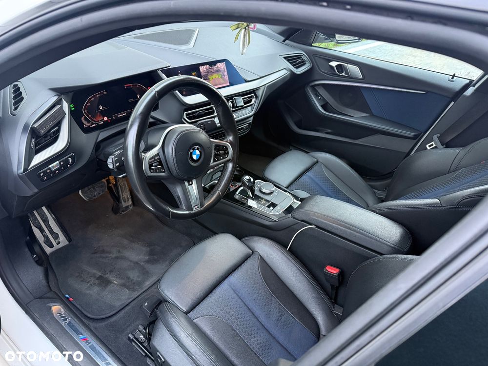 BMW Seria 2 220d M Sport - 5