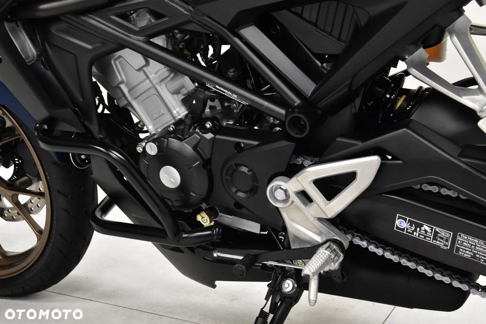 Honda CB - 24