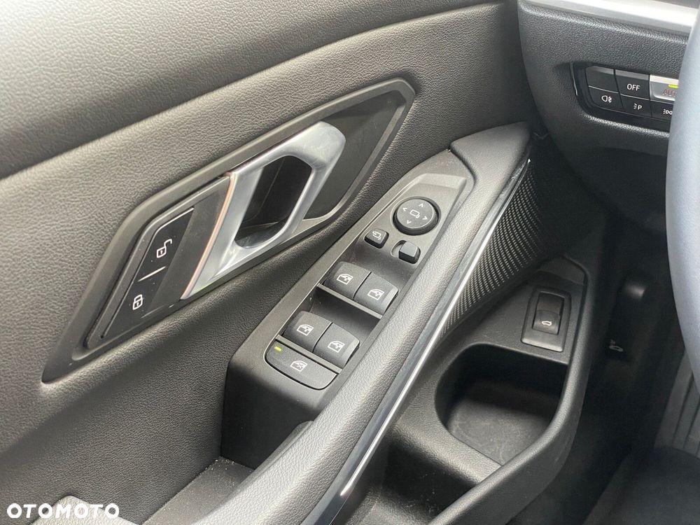 BMW Seria 3 - 27