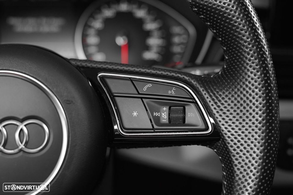 Audi A4 Avant 40 TFSI S tronic S line - 15