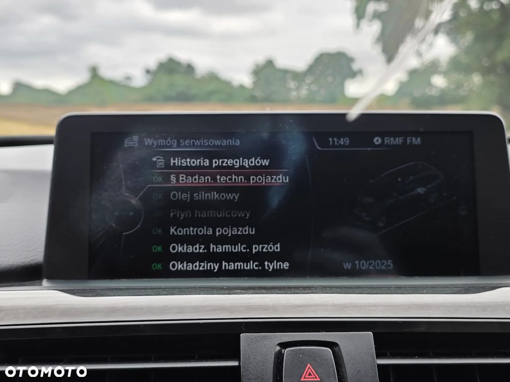 BMW Seria 3 320d Touring Luxury Line - 31