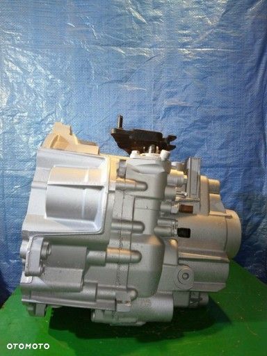 SKRZYNIA BIEGÓW SKODA SUPERB YETI 2.0 TDI LNZ NFU - 2