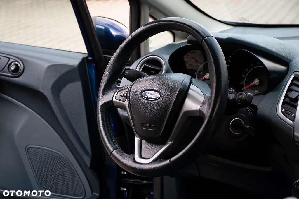 Ford Fiesta - 23