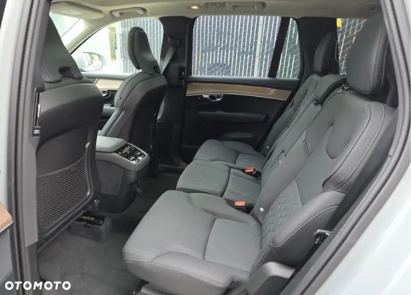 Volvo XC 90 - 11