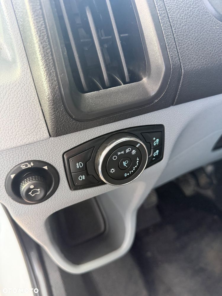Ford Transit - 14