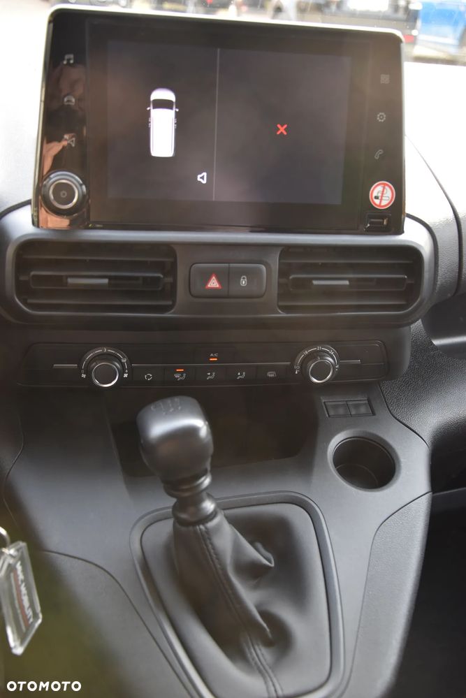 Opel Combo - 16