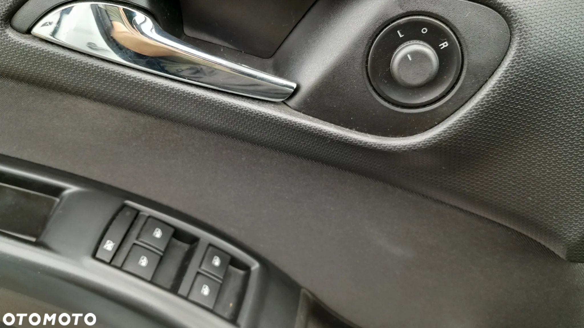 Opel Meriva - 17