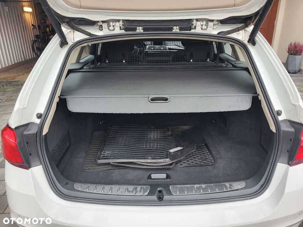 BMW Seria 3 320i GPF Sport Line - 13