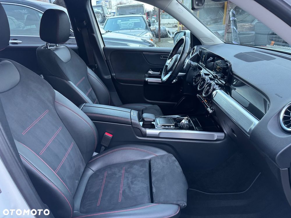 Mercedes-Benz GLB 200 d 8G-DCT AMG Line - 13