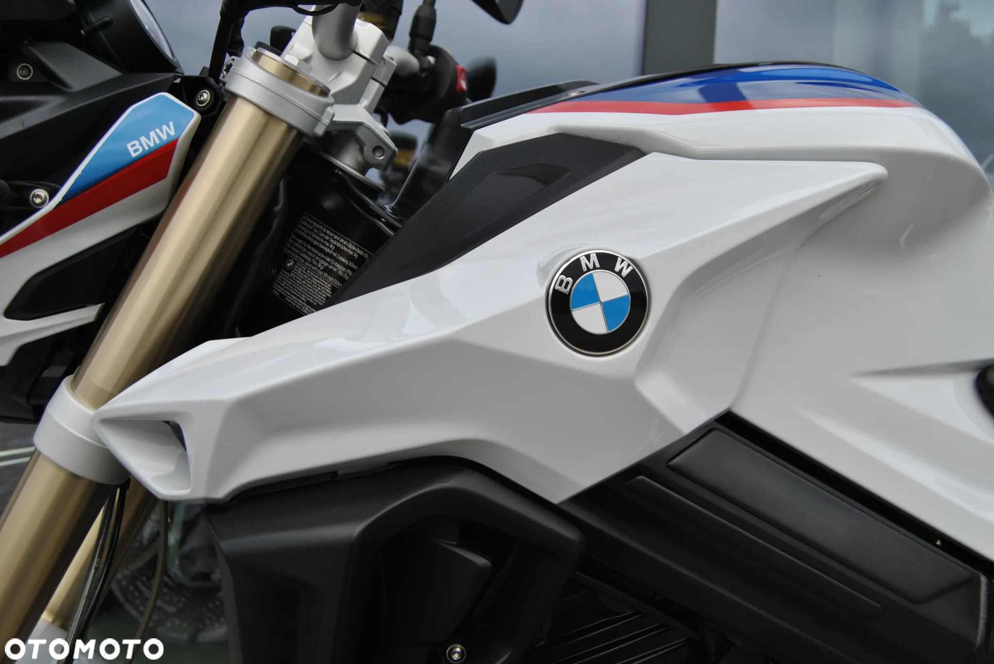 BMW F - 32