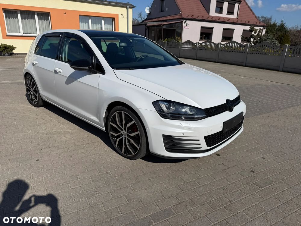 Volkswagen Golf 2.0 TDI DPF DSG GTD - 1