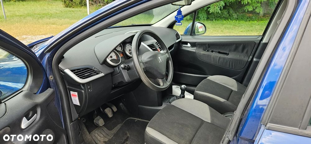 Peugeot 207 1.4 Trendy - 9