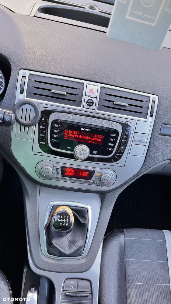 Ford Kuga 2.0 TDCi Titanium - 9
