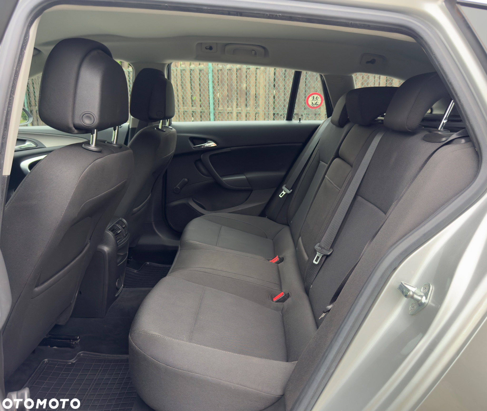 Opel Insignia 1.8 Sports Tourer Cosmo - 14