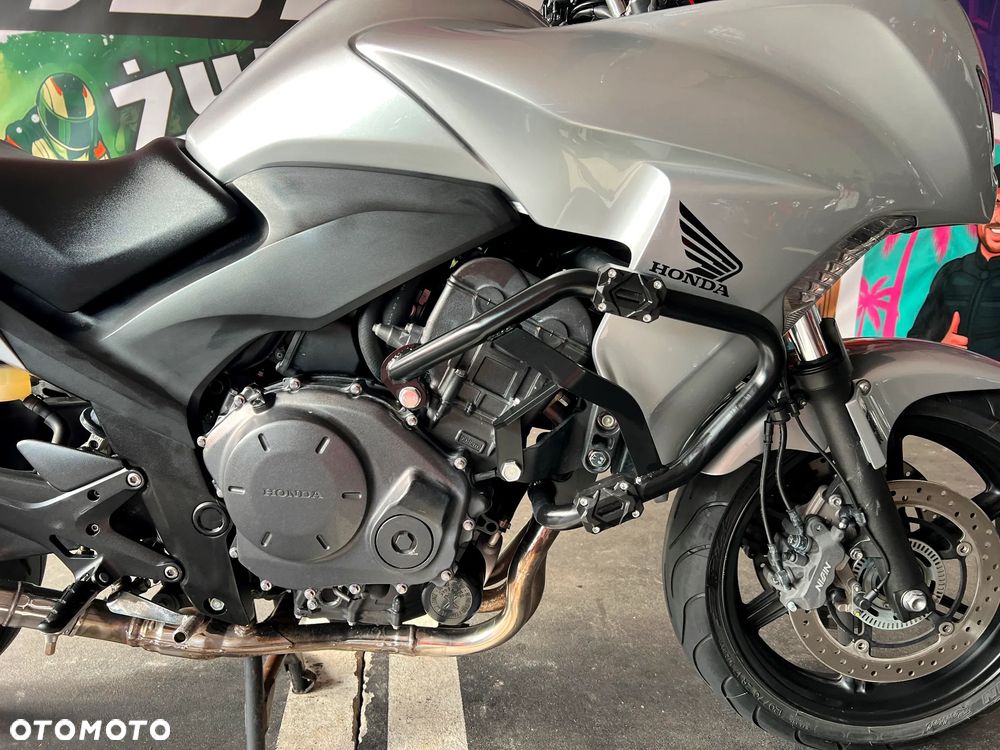 Honda CBF - 9