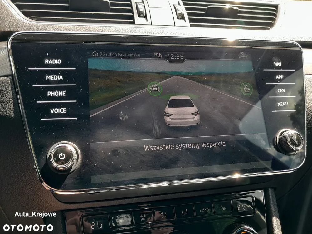 Skoda Superb 2.0 TDI SCR Style DSG - 23
