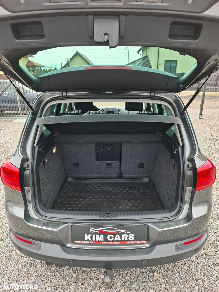 Volkswagen Tiguan 2.0 TDI SCR 4MOTION BlueMotion Technology Lounge Sport & Style - 19