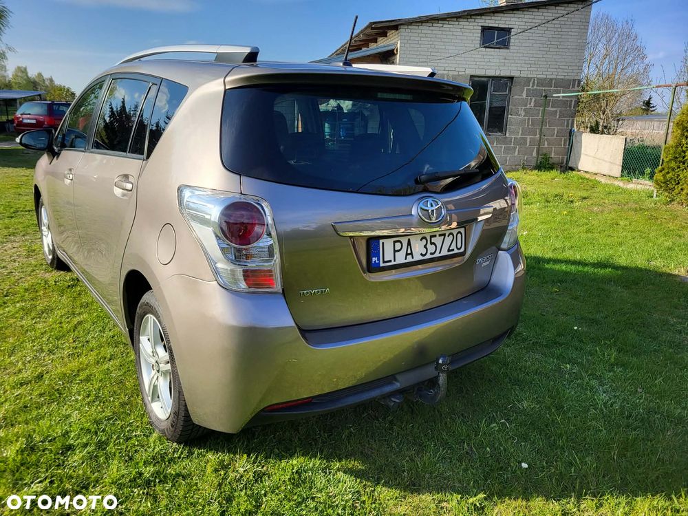 Toyota Verso 2.0 D-4D 5-Sitzer Executive - 6