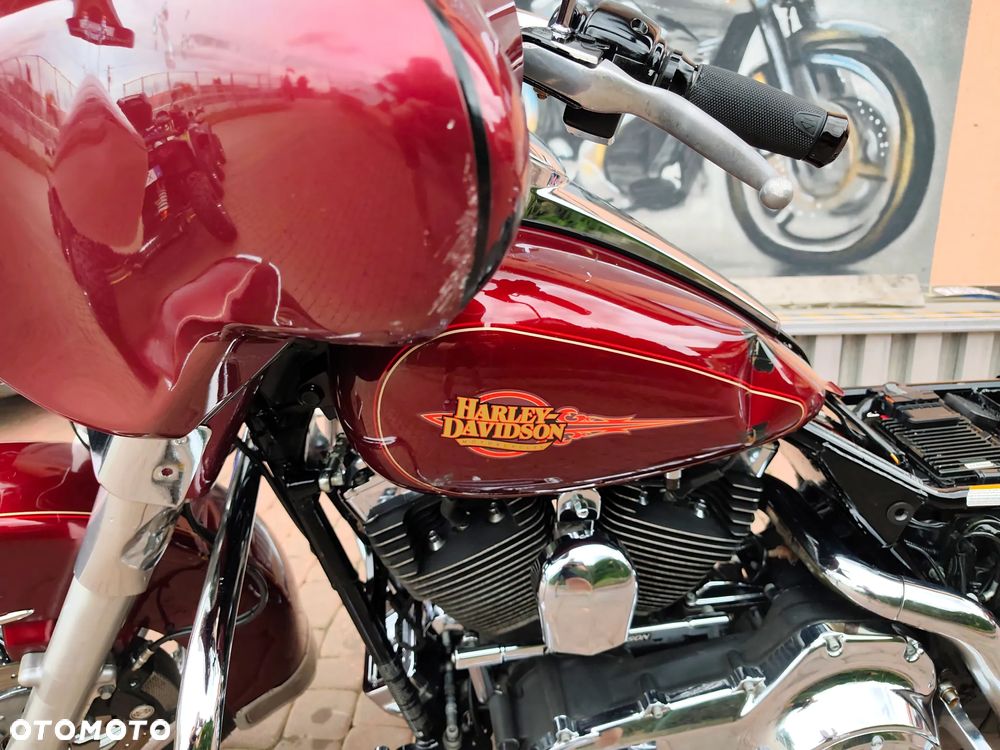 Harley-Davidson FLHTCU Ultra - 30