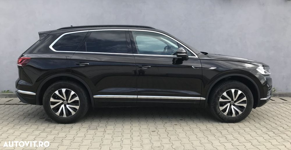 Volkswagen Touareg V6 TDI 4MOTION Elegance - 10