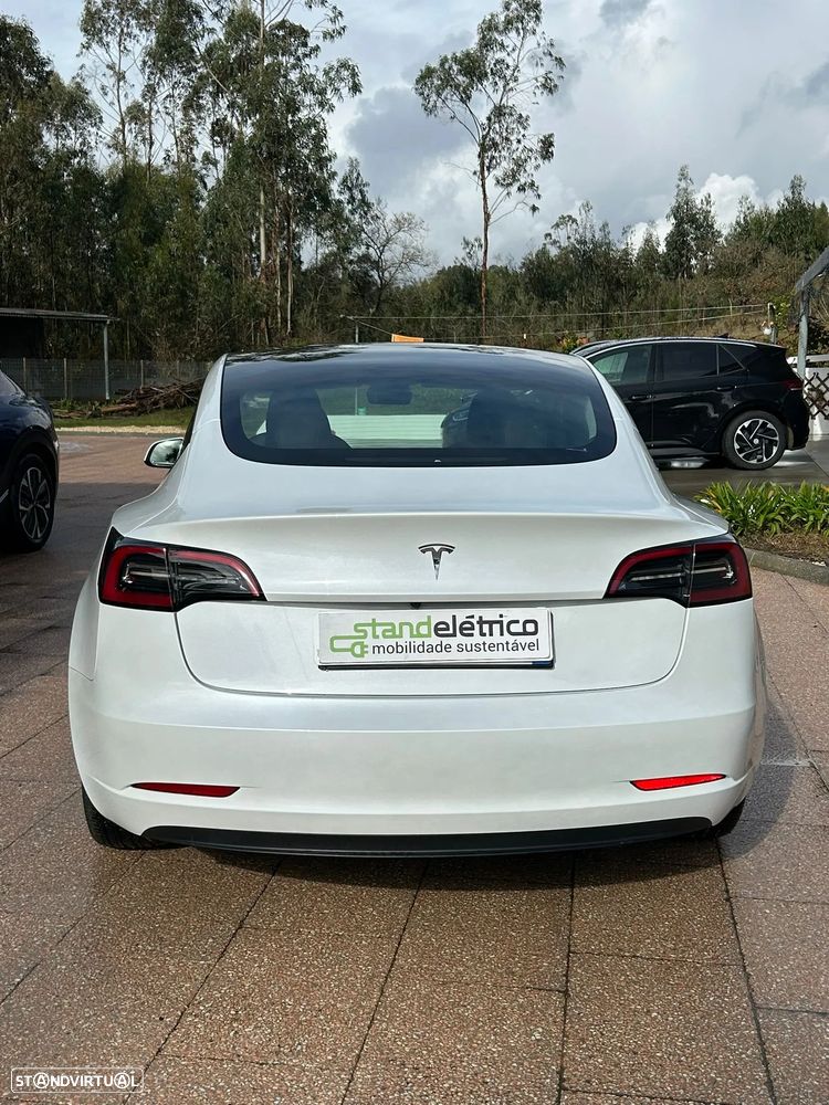 Tesla Model 3 Standard Range Plus RWD - 4