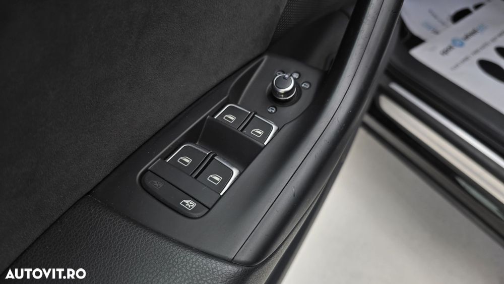 Audi Q3 2.0 TDI Quattro Stronic Design - 11