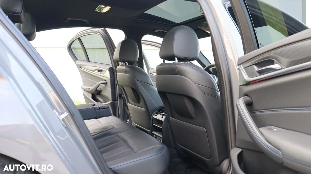 BMW Seria 5 520d xDrive Aut. M Sport Edition - 14