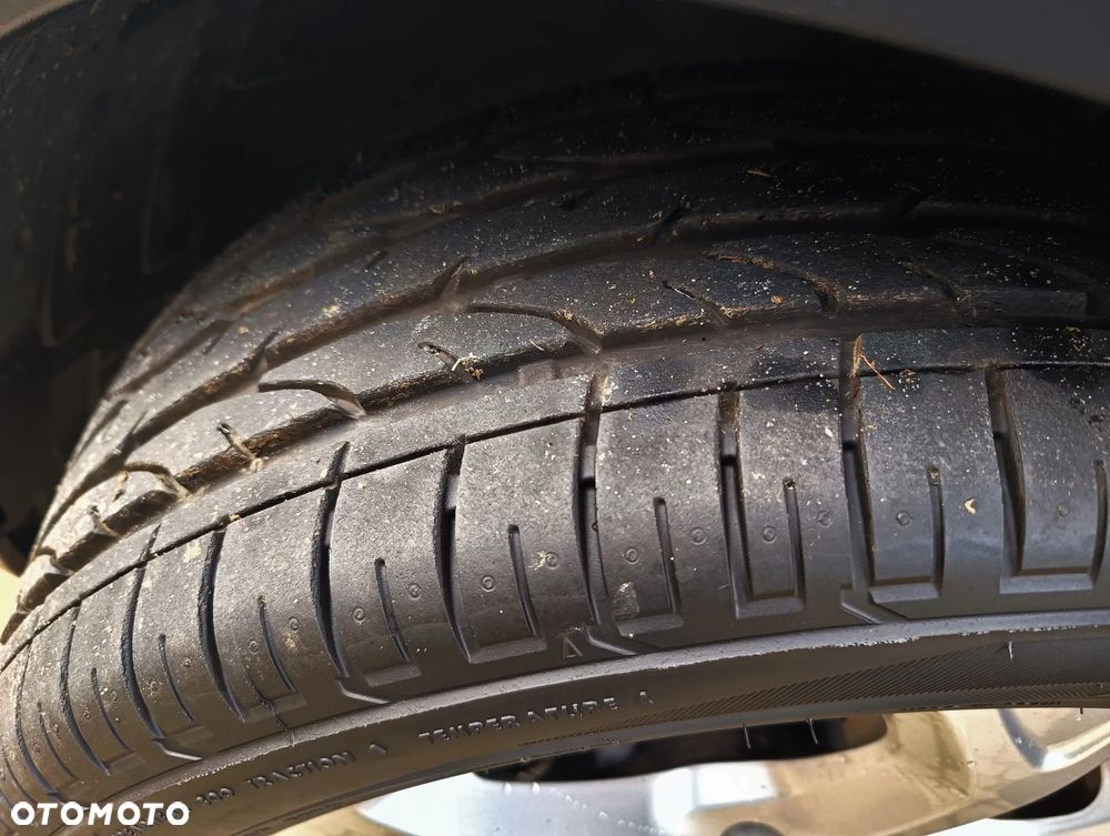 Mercedes-Benz GLA 200 Urban - 13