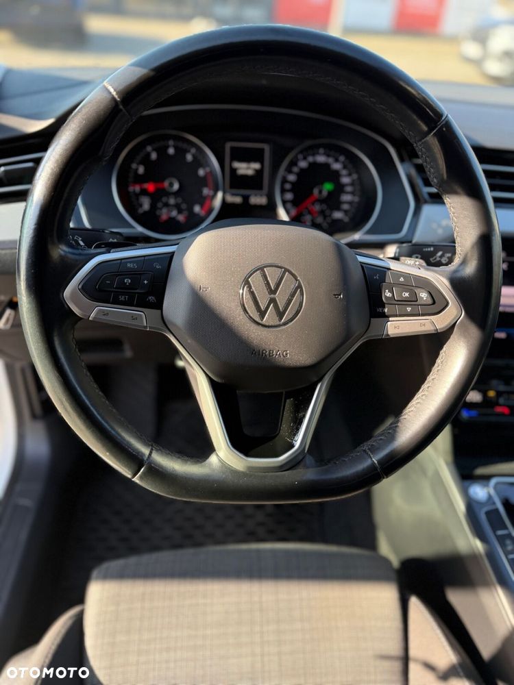 Volkswagen Passat 2.0 TSI Business DSG - 14