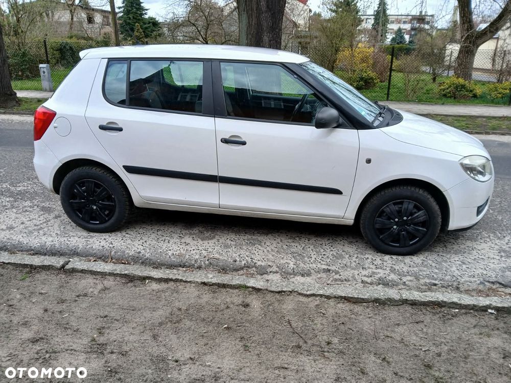 Skoda Fabia - 12