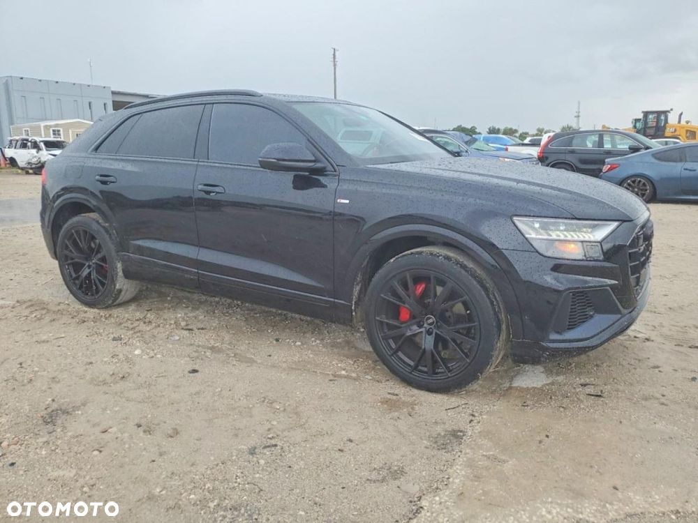 Audi Q8 - 4