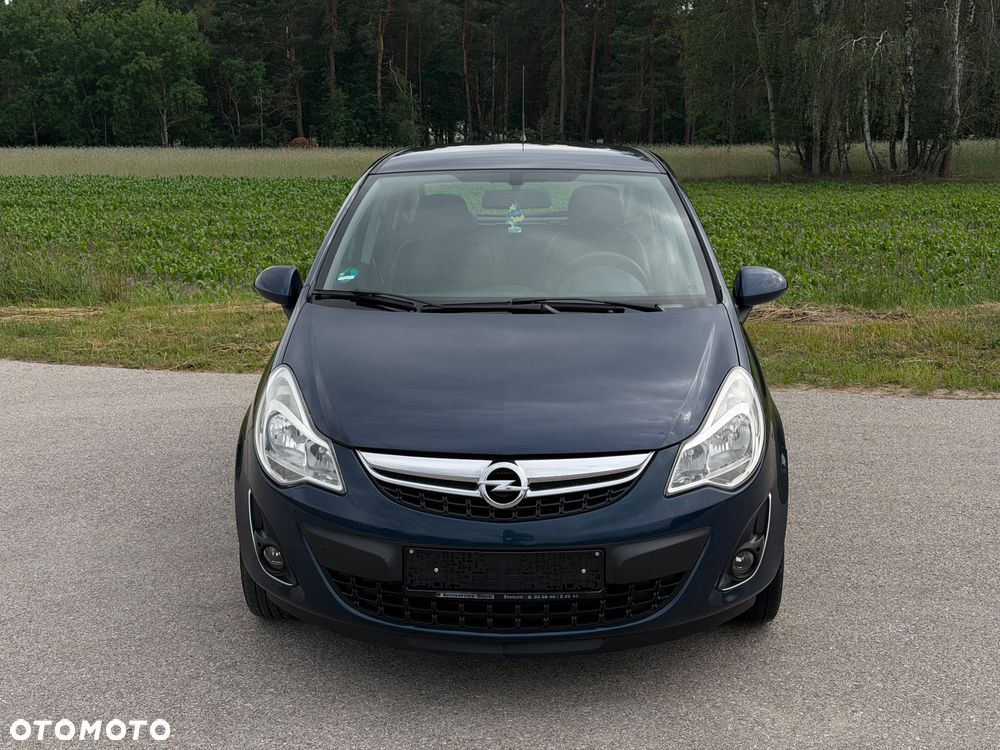 Opel Corsa 1.2 16V Cosmo - 3