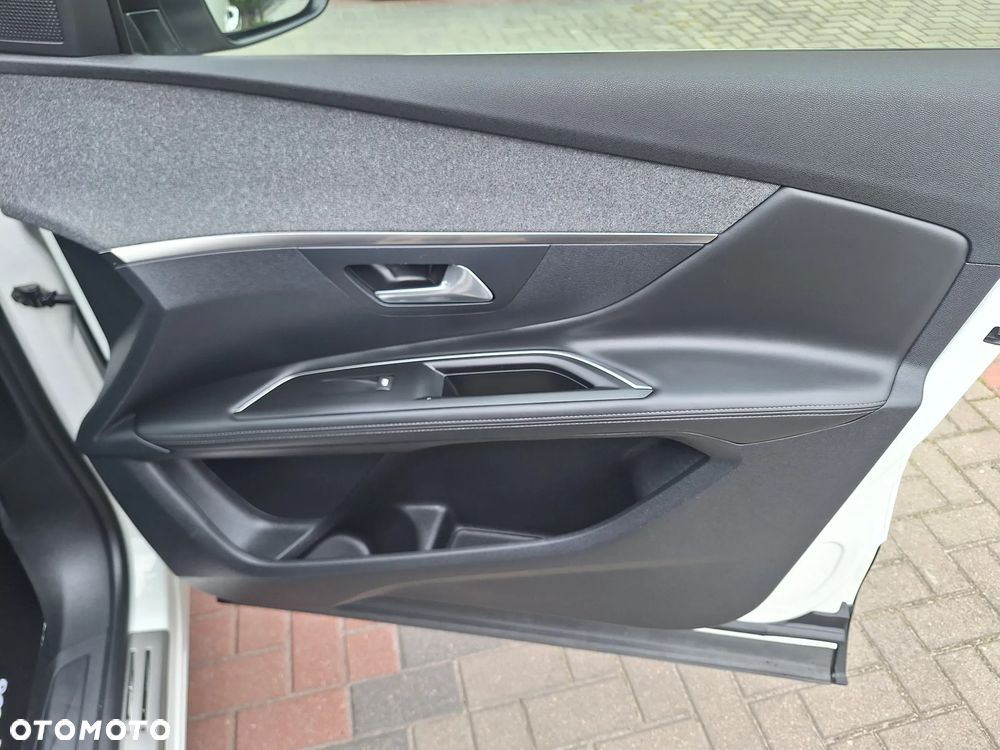 Peugeot 3008 2.0 BlueHDi Allure - 34