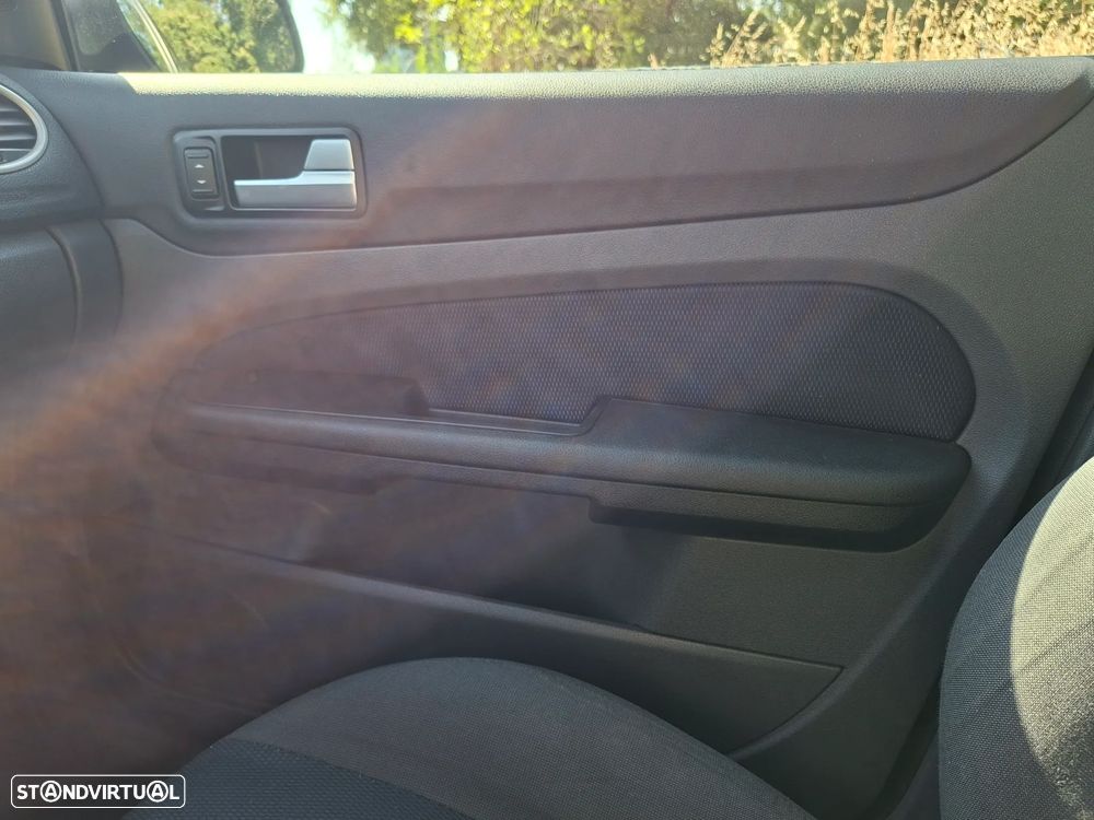 Ford Focus - 16