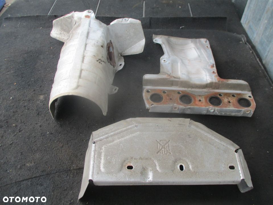 Osłona termiczna katalizatora Peugeot Citroen 1,6 VTI - 2