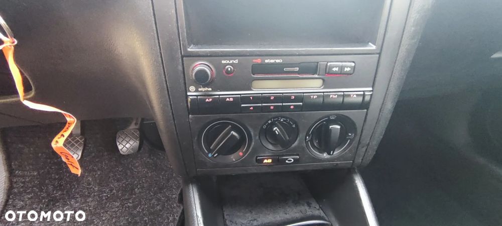 Volkswagen Golf 1.9 TDI Comfortline - 16