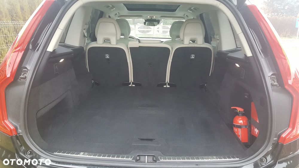 Volvo XC 90 T5 AWD Momentum - 31