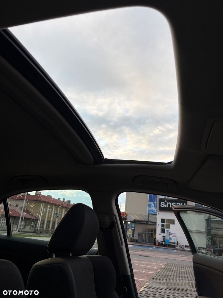 Honda Accord 2.0 Executive Nav - 34