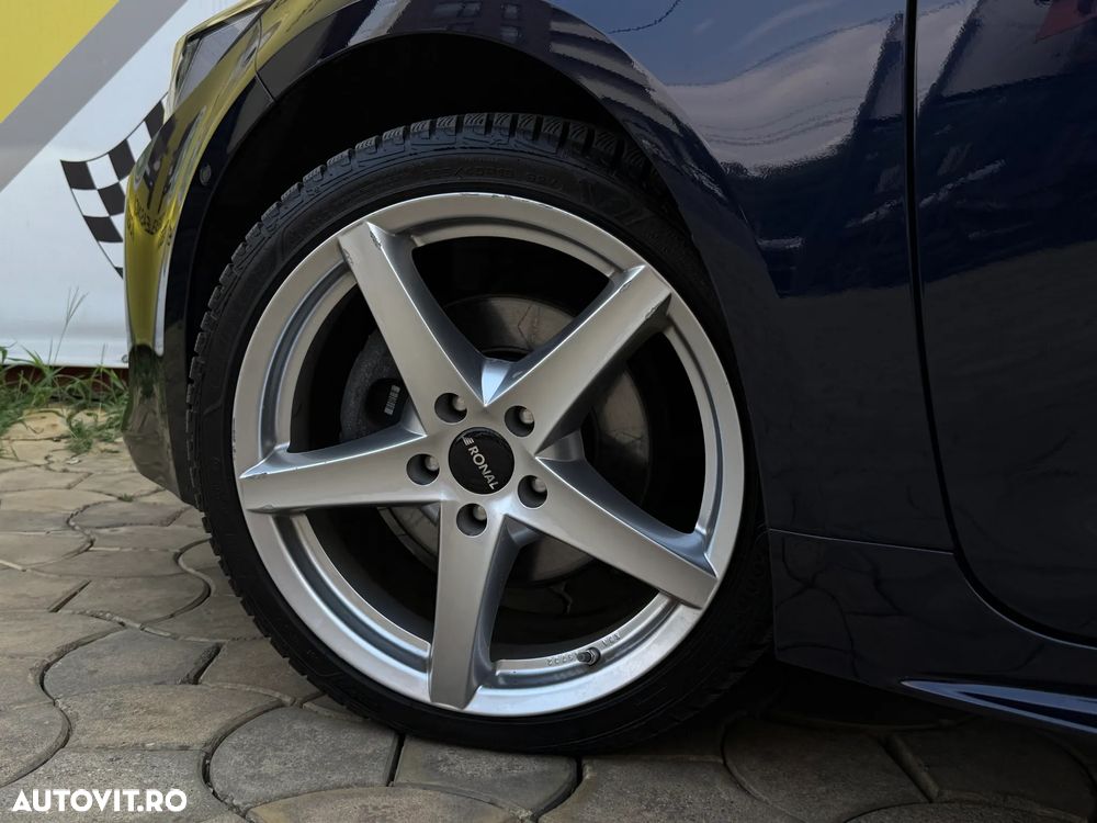 Toyota Corolla 2.0 Hybrid GR Sport - 11