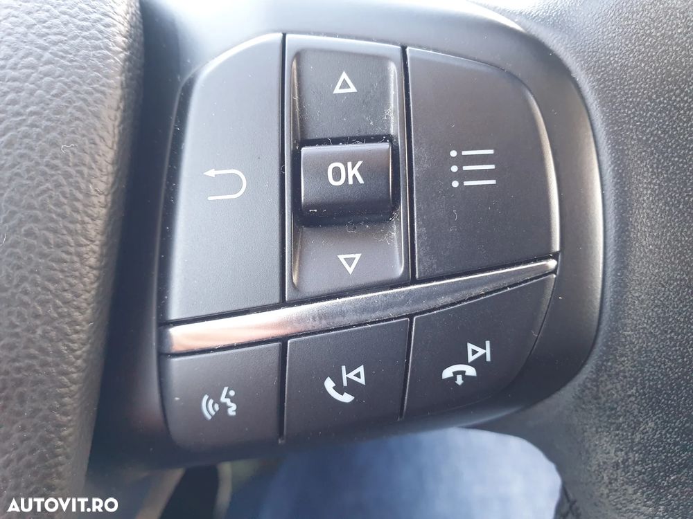 Ford Kuga 2.5 Duratec FHEV AWD Trend - 33