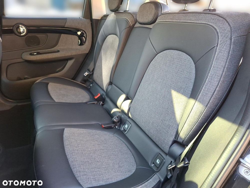 MINI Countryman Cooper Classic Trim - 24