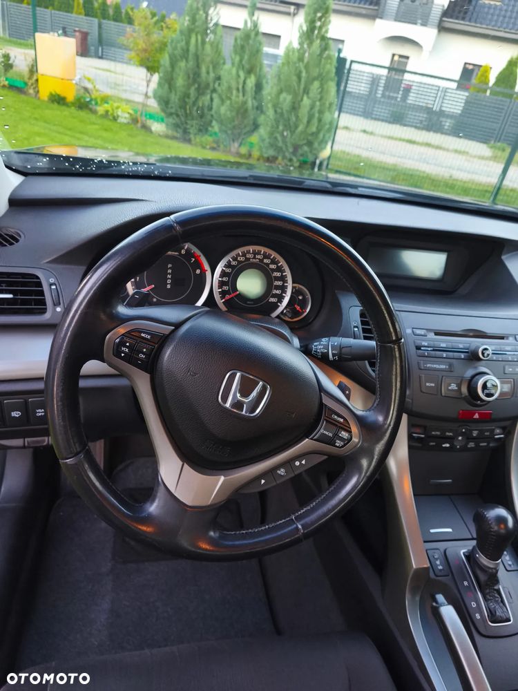 Honda Accord 2.0 Lifestyle - 16