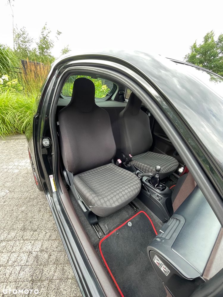 Toyota iQ 1.33 - 6