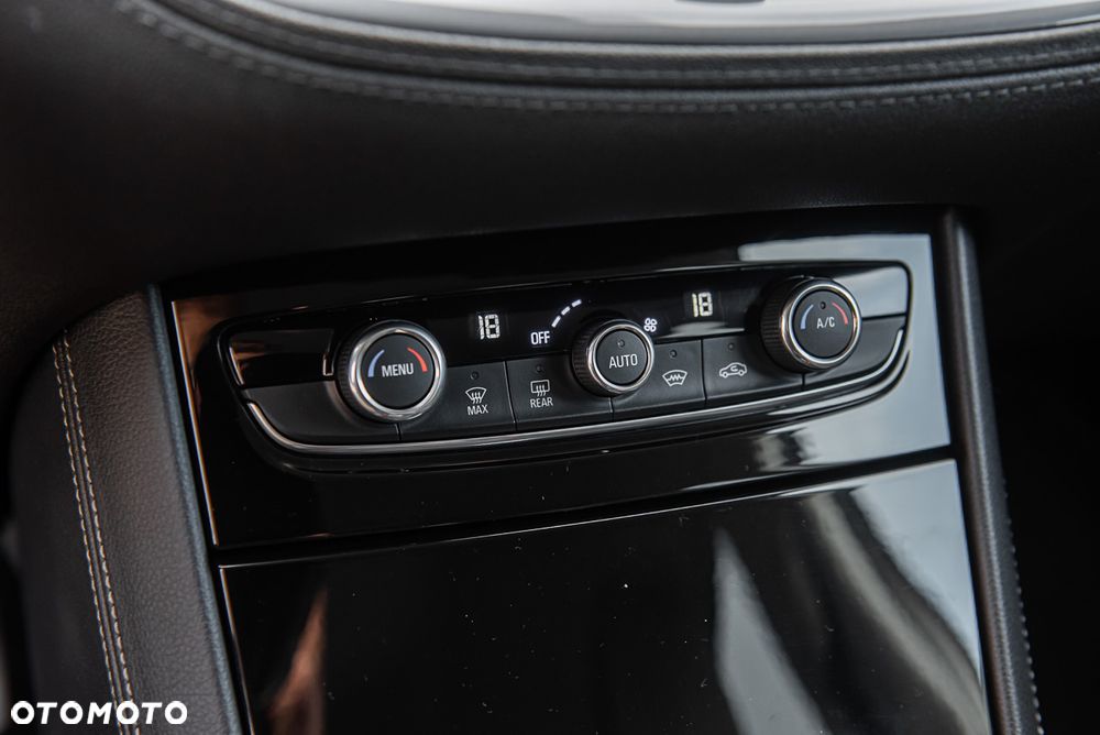 Opel Grandland X 1.2 Start/Stop INNOVATION - 24