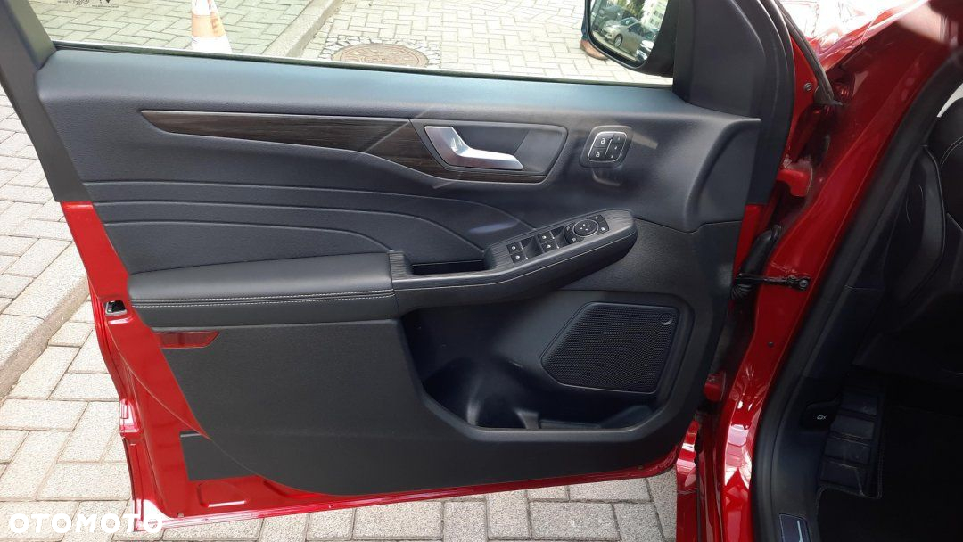 Ford Kuga - 9