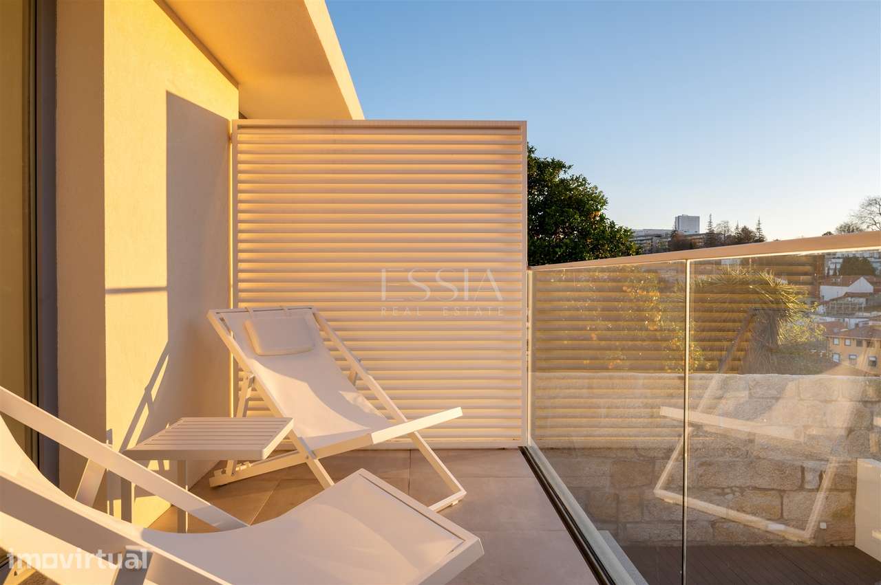 Moradia T2 Duplex com Varanda e Terraço no Fervença - Grande imagem: 2/33