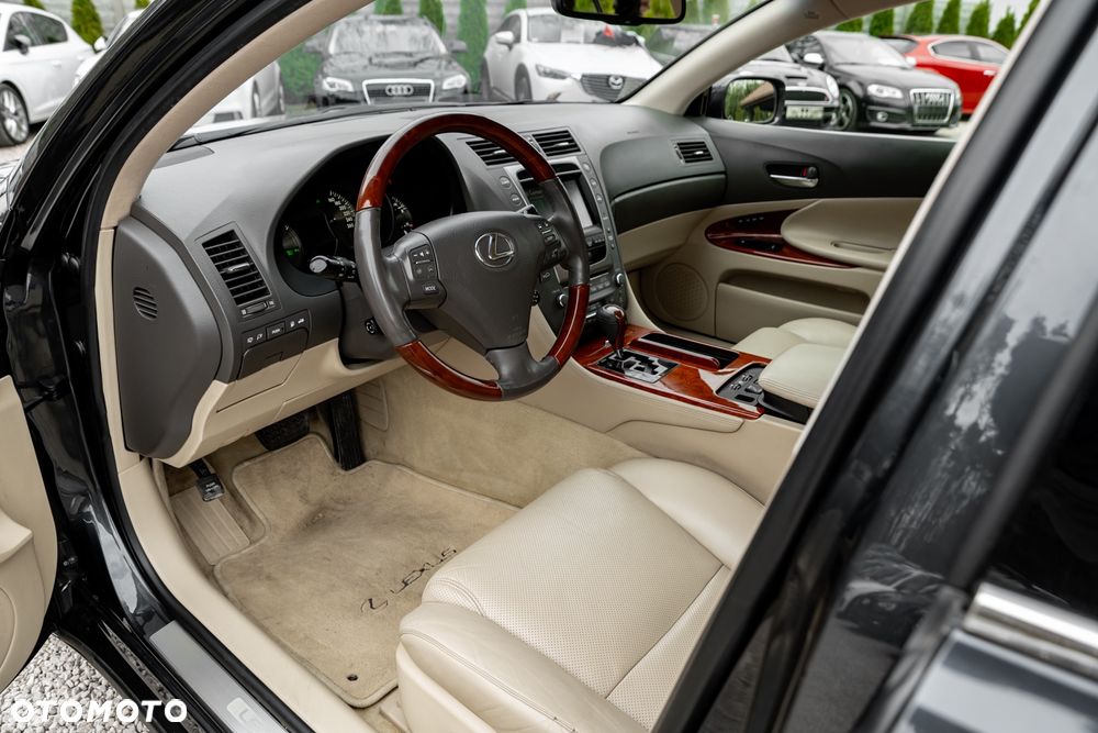 Lexus GS 450h - 15