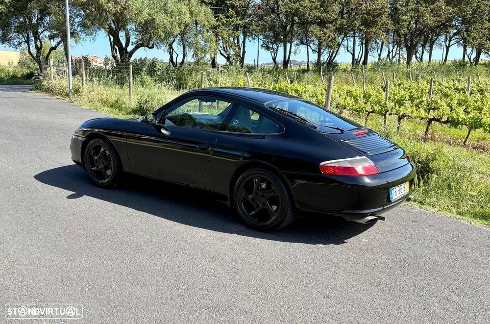 Porsche 911 (996) Carrera - 3