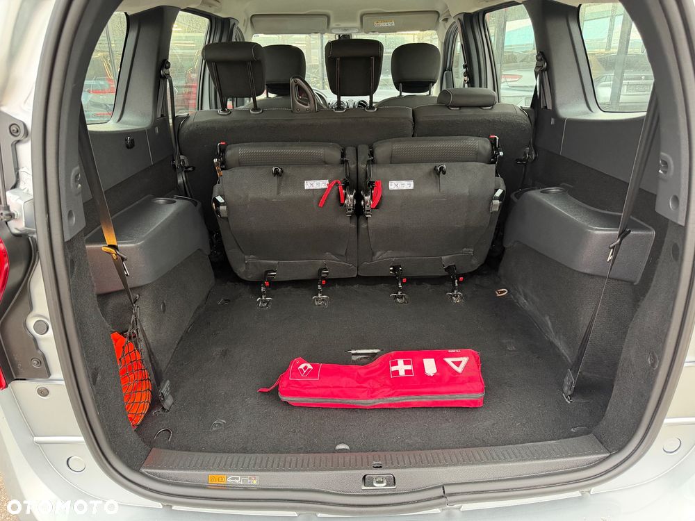 Dacia Lodgy 1.5 Blue dCi Laureate S&S - 26