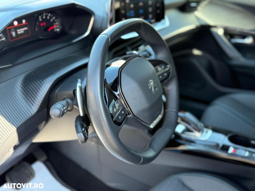 Peugeot 2008 1.2 L PureTech STT EAT8 Allure - 7